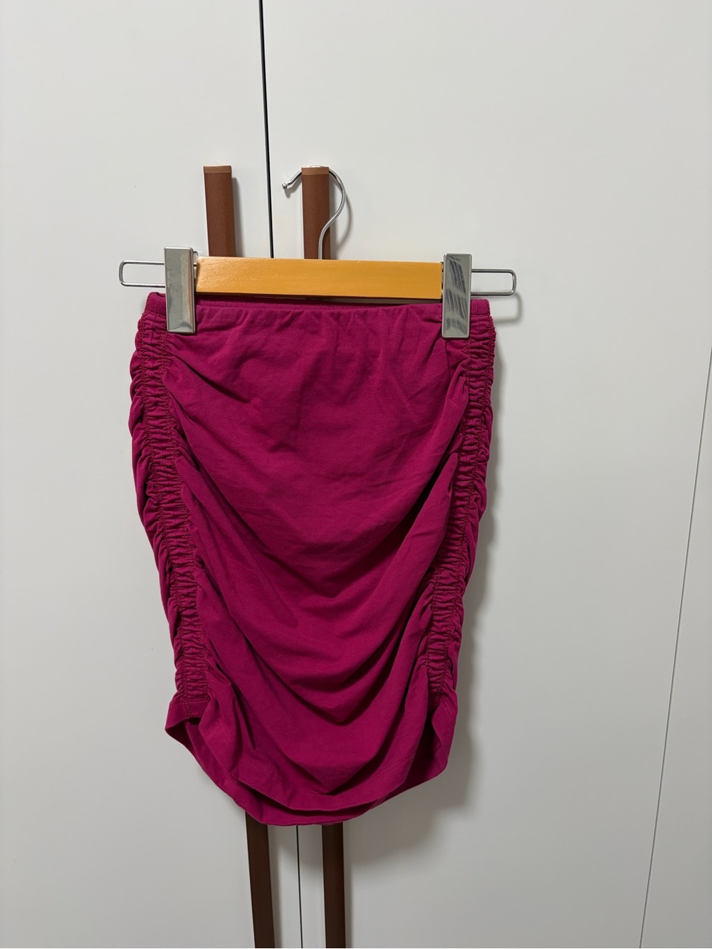 Aritzia Ruched Magenta Mini Skirt